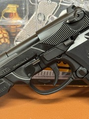 Mini Model Gun Beretta 90TWO Black Shell Eject 2 Tone 90 TWO Toy Collector Alloy