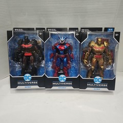 McFarlane DC Multiverse Black And GOLD HELLBAT Batman Armored Suit Superman Set