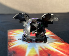 RARE Bakugan B1 Darkus Tuskor 600G Black RARE VHTF