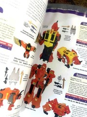 Transformers Indentification and Price Guide Book