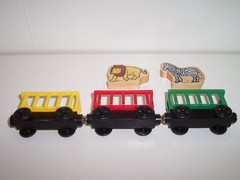 Thomas Wooden Train Circus Cars Wagon Car Lot Red Yellow Green 1997 1998