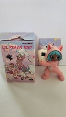 POP MART x Lil Peach Riot Sleepover Series Frankie-Pillow Fight Confirmed Figure
