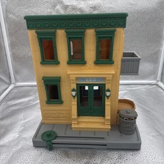 Sesame Street 2010 Mr. Hoopers Store 123 Neighboourhood Playset No Figures