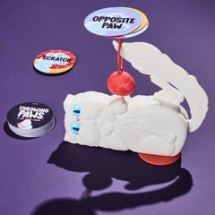 Throwing Paws – Hasbro