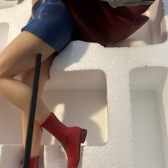 DC Comics Designer Series Stanley Lau Supergirl 15″ Statue LE #1251/5000