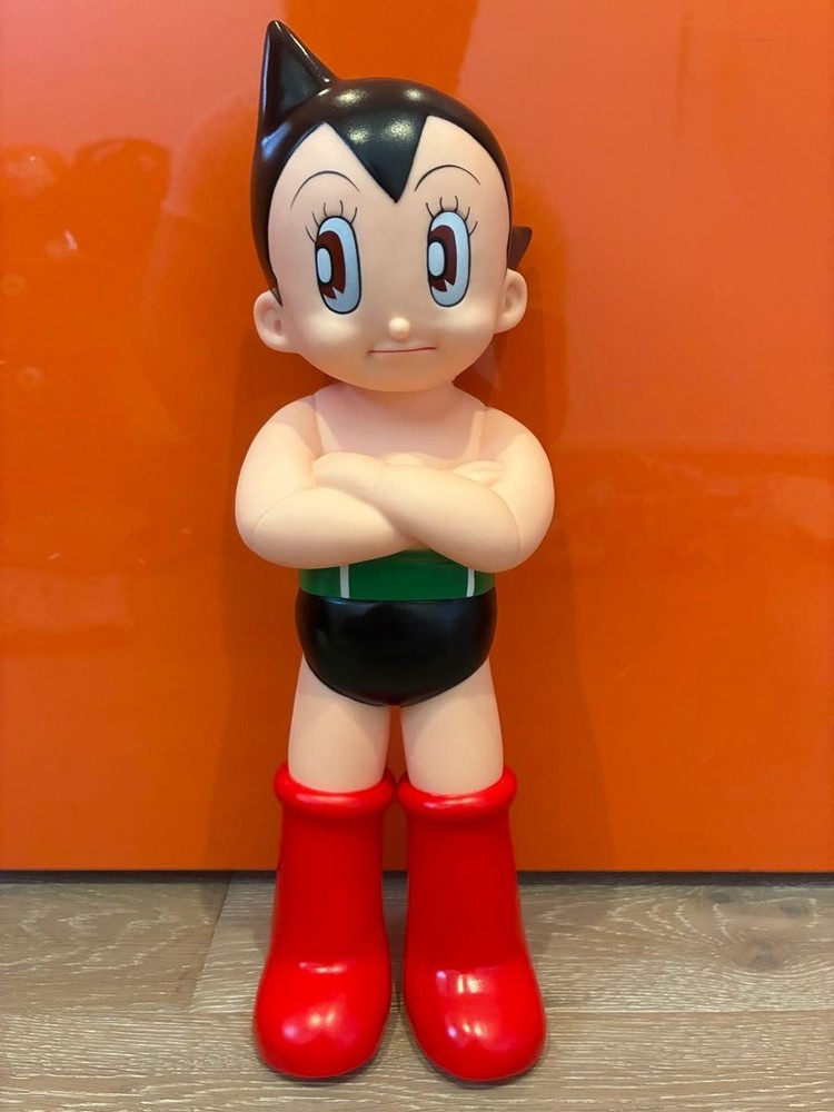 Astro Boy Extra Large Sofubi Figure