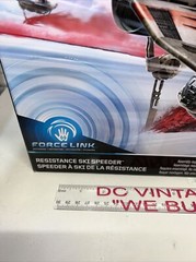 Star Wars The Force Awakens Resistance Ski Speeder w/ 3.75″ Poe Dameron Figure
