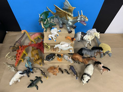 Vintage – Modern 33pc Animal Lot Plastic Rubber Resin Dragons Dinos Horses &More