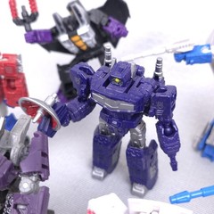 Transformers Core Class Lot o Complete Legacy Studio Series Skywarp Ratchet