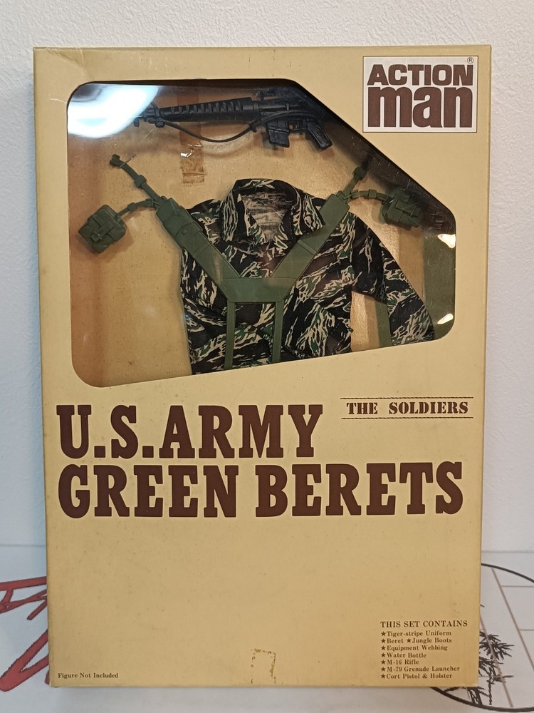 Vintage ACTION MAN The Soldiers US GREEN BERETS Uniform PALITOY in box
