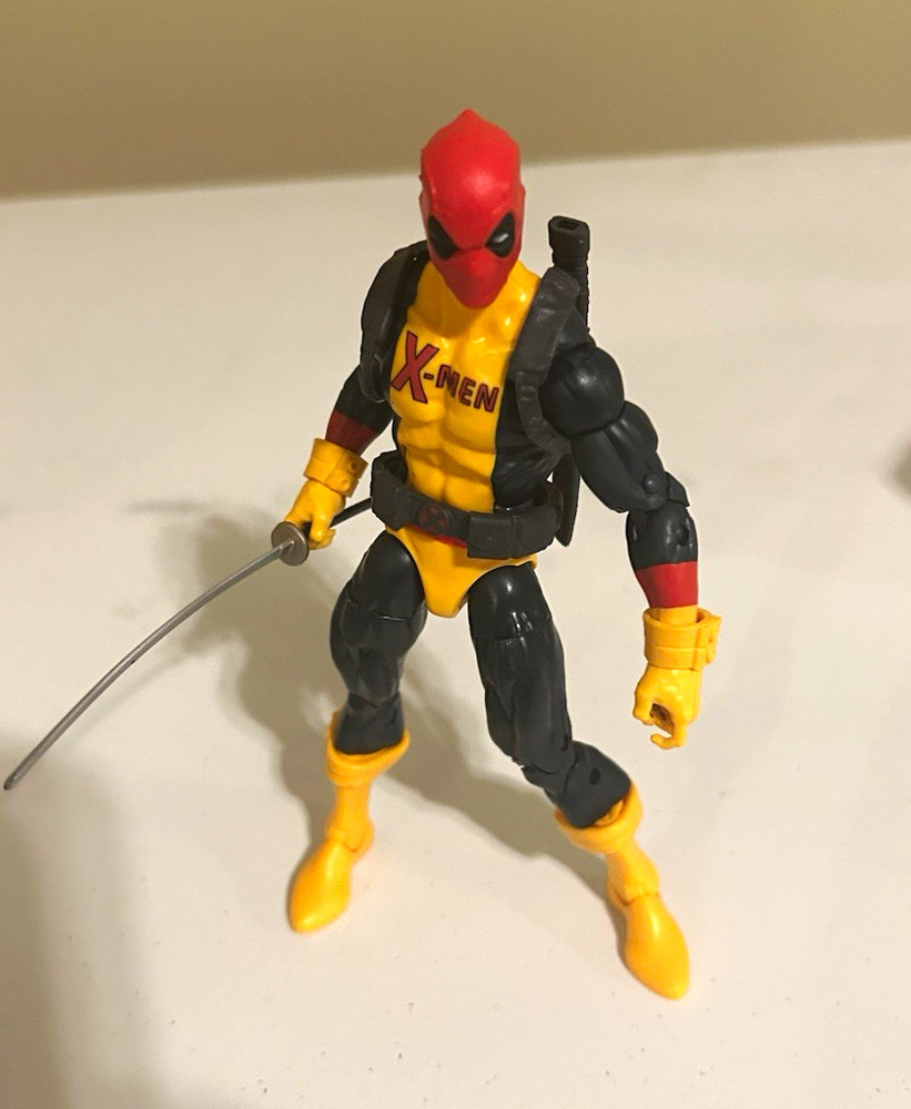 Deadpool X-Men Action Figure Black Yellow Red Plastic w/ Sword