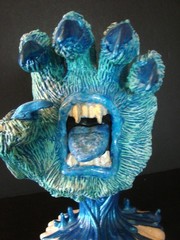 YETI HAND Custom Kidrobot Santa Cruz Skateboards Screaming Hand Figure