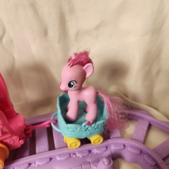 Hasbro My Little Pony Magic Friendship Express Train Set – Loco not working