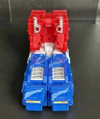 OPTIMUS PRIME Transformers SIEGE War for Cybertron WFC-S65 35th Anniversary!