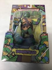 Teenage Mutant Ninja Turtles Classics Series Donatello Action Figure NEW