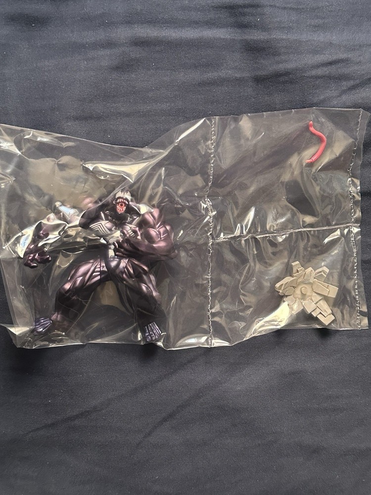 *Rare* Kaiyodo Ultimate Spider-Man Action Vignette Figure: Venom