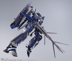 BANDAI SPIRITS DX Chogokin Macross F VF-25G Super Messiah Valkyr… book form JP