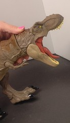 2 -Mattel Jurassic Park Tyrannosaurus Rex 22″ 1- Walking/Sound Unbranded