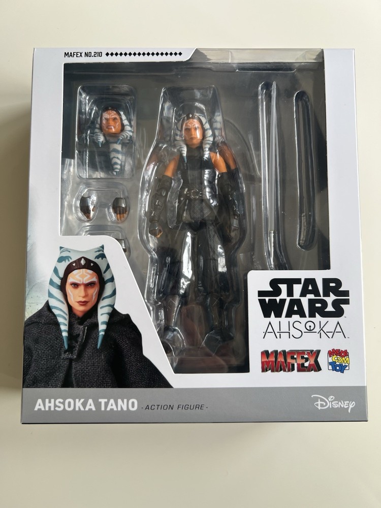 MAFEX No.210 AHSOKA TANO (Star Wars Ahsoka) Figure – AUTHENTIC MINT COMPLETE