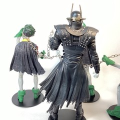 McFarlane DC Multiverse The Batman Who Laughs & Robins of Earth Figure Look