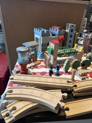 48 THOMAS THE TRAIN & FRIENDS Wood, Vintage, Metal, Buildings, Track, People +++