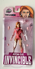 NEW 2018 McFarlane Skybound Megabox Exclusive Invincible Atom Eve Bloody Figure