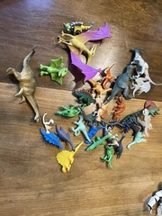 Lot of 25+ Play Toy Dinosaur Figure Plastic Variety Dino Triceratops T-re￼x