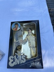Elvis Presley Graceland 12 in Action Figure w/ Guitar Mic 1984 with souvenir cup