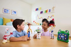 Toy Story 5 Playscale Interactables Buzz Lightyear 7-Inch Talking Figure