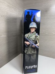Platoon Action Figure – Charlie Sheen as Pvt. Chris Taylor 12” – Sideshow Toy