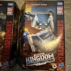 Transformers Kingdom War for Cybertron Slammer And Pipes Lot