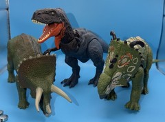 Jurassic World Lot Of 3 Dinosaurs. Sinoceratops, Triceratops, Abelisaurus.