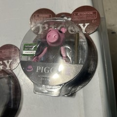 PIGGY Set Of 5 ~ W/ Dinopiggy ~ Series 1Roblox Action Figures DLC Codes