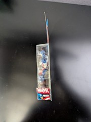 Hasbro Marvel Universe Captain America 3.75-inch Action Figure