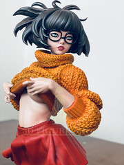 Velma Scooby-Doo/3d Figure 25cm Professional Hand Painted