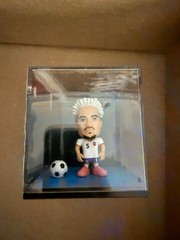 ZURU Ballers 2026 FIFA World Cup Display Figure Antonee Robinson USA Display