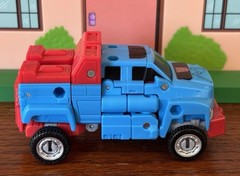 2025 Walmart Exclusive Transformers Deluxe Class Retro G1 Gears COMPLETE