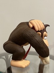 2008 Nintendo Popco Toys R Us DONKEY KONG Figure 10’ Some Bleaching Damage