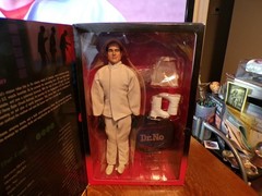 SIDESHOW JAMES BOND 007 DR. NO 12″ FIGURE BRAND NEW FREE SHIPPIN [LOWEST ON eBay