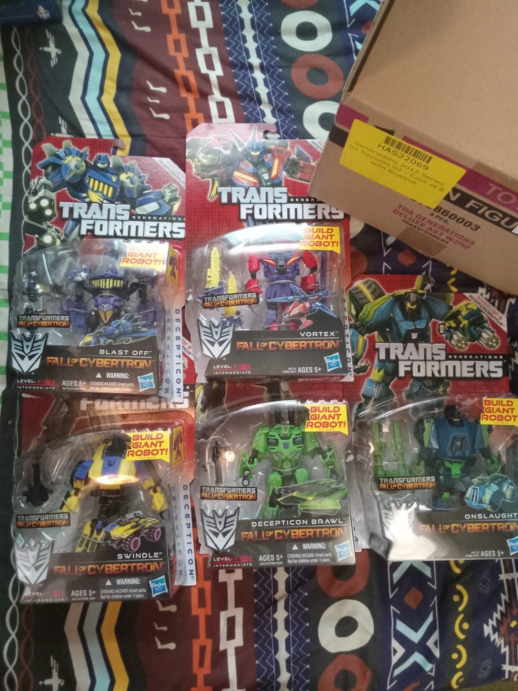MOSC SET Transformers Fall of Cybertron Bruticus 2012 Hasbro Generations WFC FOC