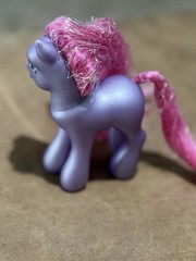 My Little Pony G3 PETAL BLOSSOM 2002 Hasbro Long Styled Pink Tinsel Hair
