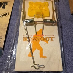 Authentic Big Foot Caller Alley Oop! & Bigfoot Trap Sasquatch Novelty Gifts