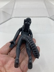 Super 7 Aliens Xenomorph Black Action Figure Sci-Fi Extendable Tongue 4.25″