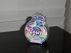 HASBRO MY LITTLE PONY MAGICAL POTION BATCH 1 – 1 RANDOM MINI FIGURE PER PACK