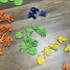 Lot Of 100+ Pcs Battle Space Robots Space Ships Mini Loose Figures Novelty