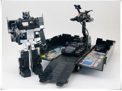 Transform G1 Optimus prime Black mint car metal front action figure MISB Gift