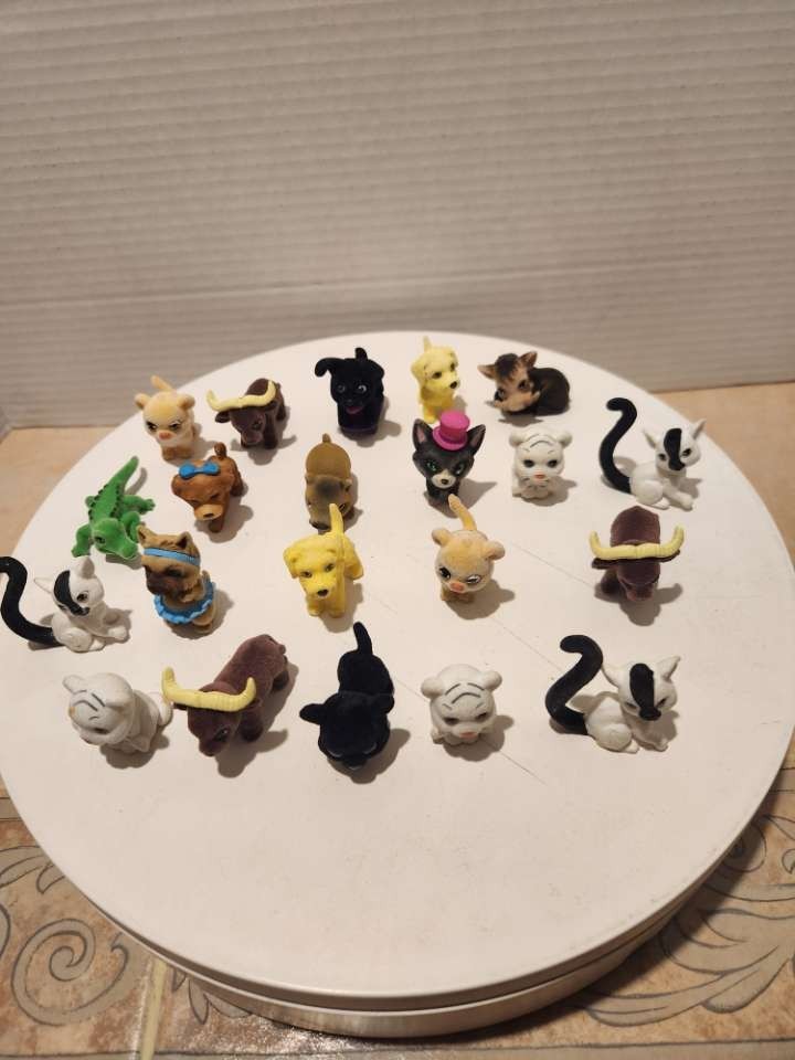Puppy in My Pocket Mixed Lot of 21 Fuzzy Figurines