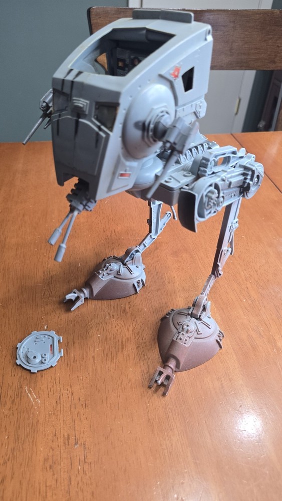 Star Wars Power Of The Force Imperial Scout Walker AT-ST POTF 1995 INComplete