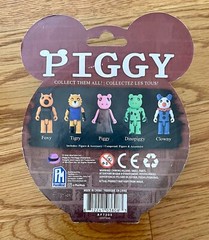FOXY ACTION FIGURE MISPRINT MISLABEL ERROR RARE Piggy Clowny NEW ON CARD w/ DLC
