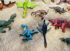 Dinosaur Toy Lot – Several Different Makers- See Description ￼